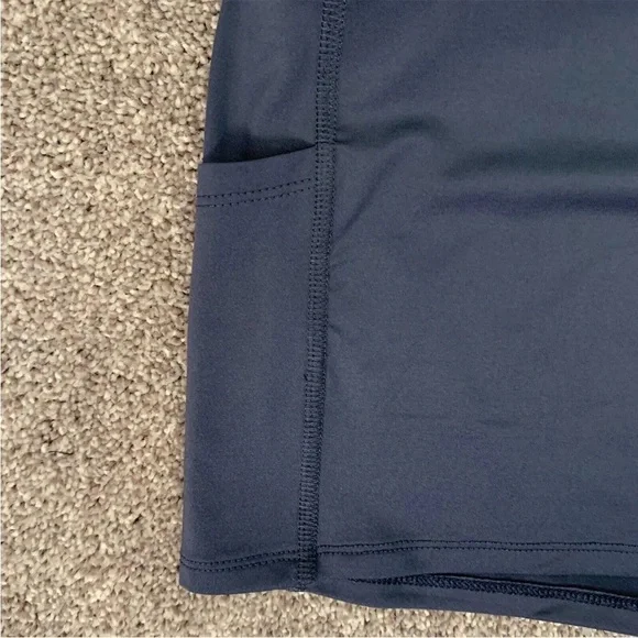 Tommy Bahama Golf Women’s Skort Navy Tropical Quick Dry UPF 50 Size XL - NWT - Picture 5 of 11